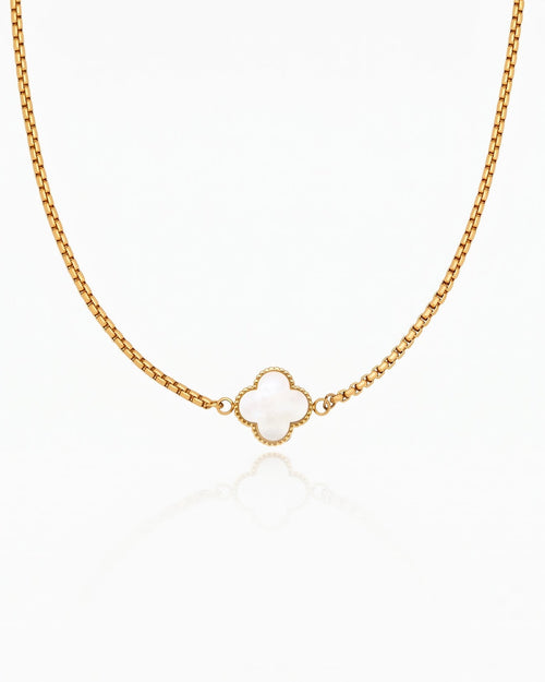 Clover Perlen Kette in Gold mit Kleeblatt-Anhänger